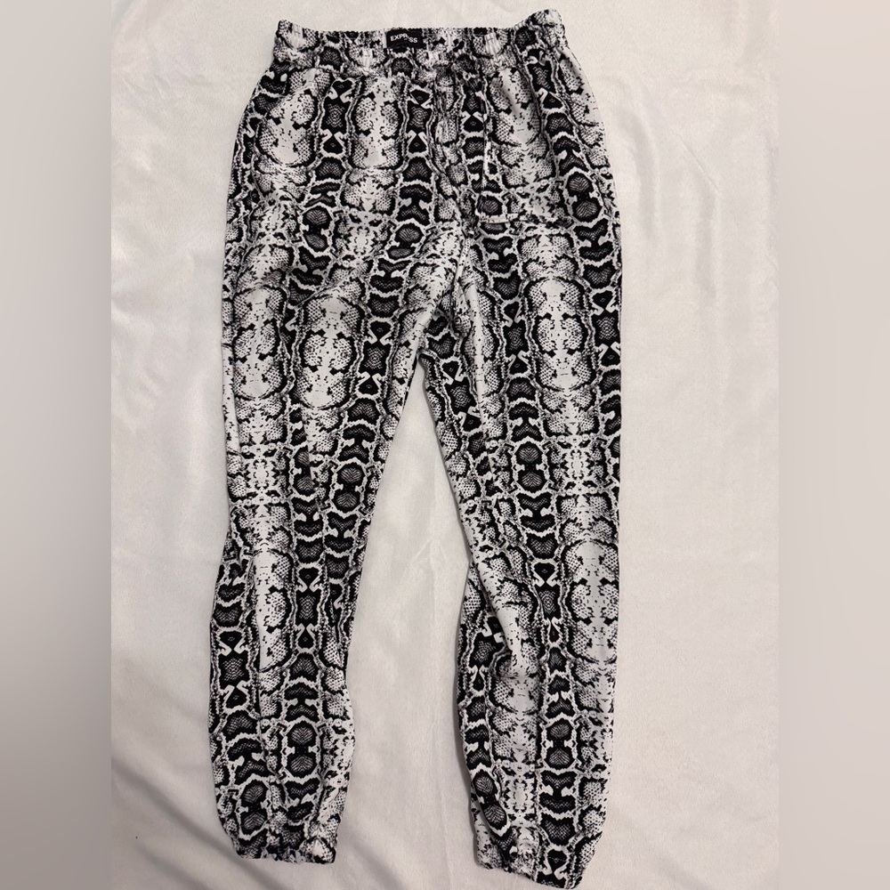 Express Snakeskin Jogger High Rise Drawstring With Pockets Python Pants EUC - Picture 4 of 7